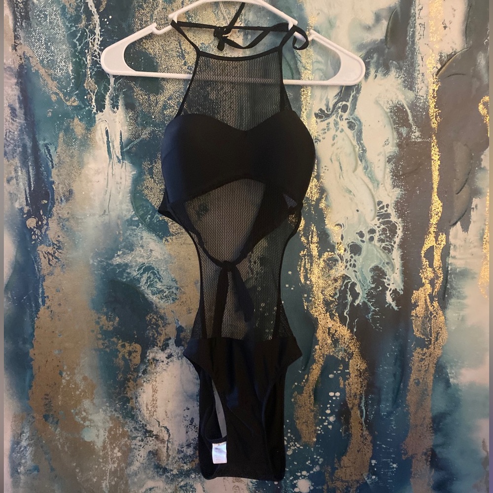 🩱REE BEES | One Piece Swimsuit | Black | Mesh Halter